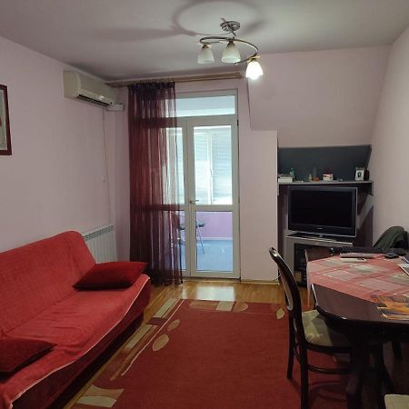 Spring Nebula Aparthotel Várna Kültér fotó