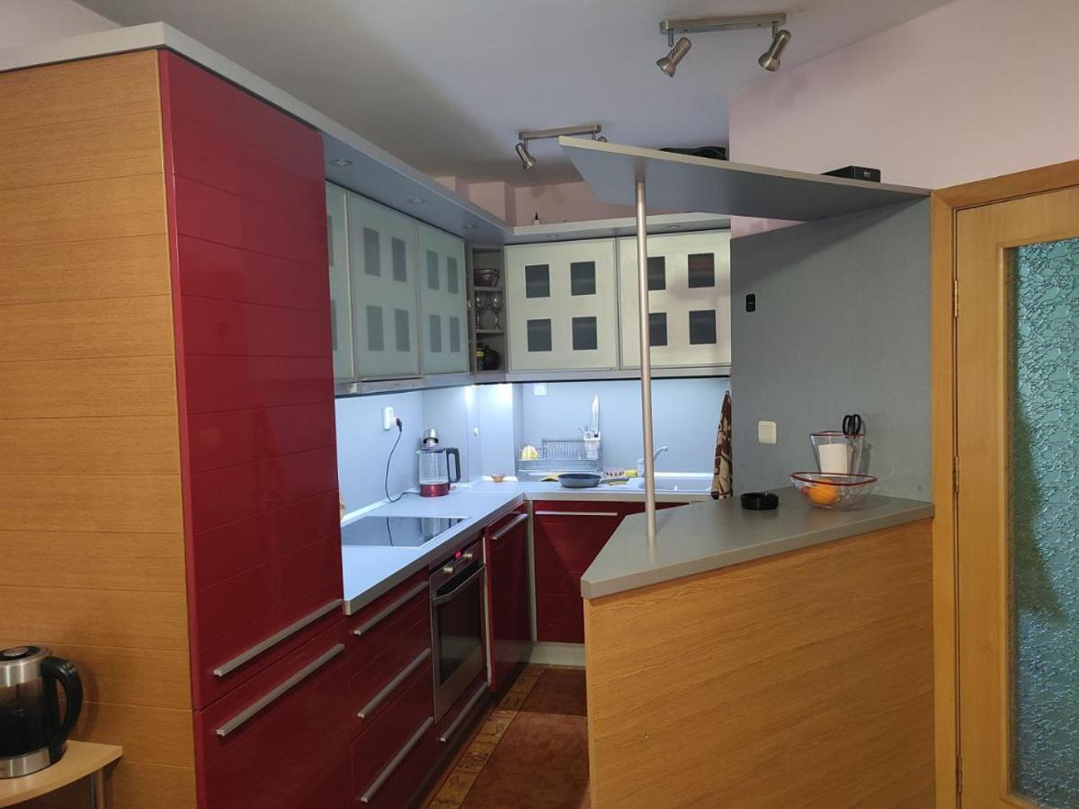 Spring Nebula Aparthotel Várna Kültér fotó